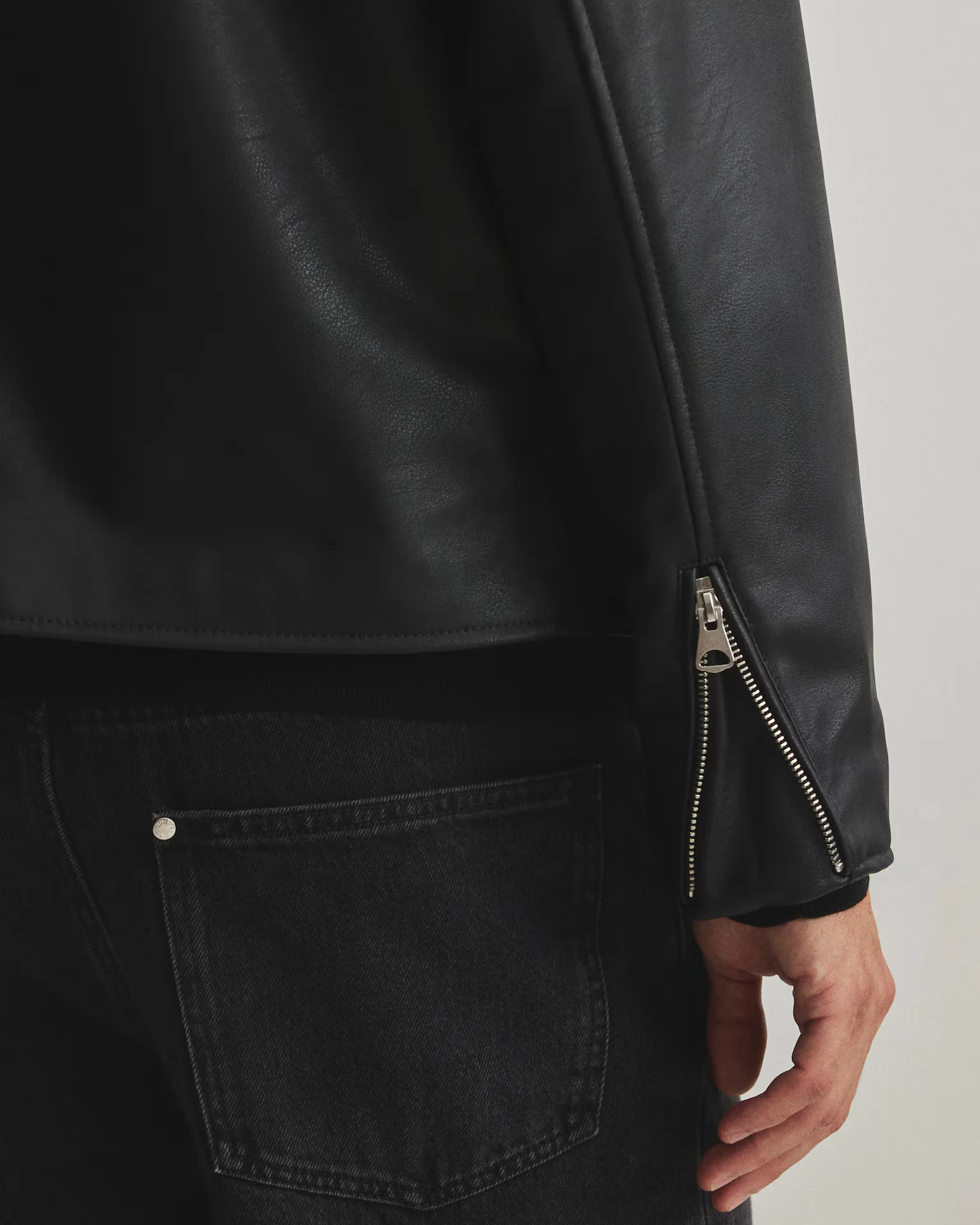 LEATHER SHACKET - Image 6
